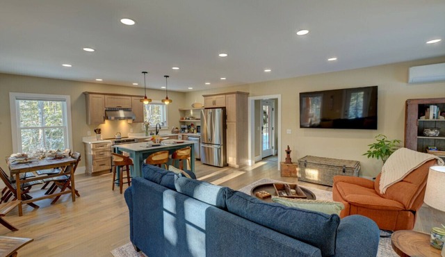 Rail's Retreat~ Brand New! 2BR/1.5B Entire House Near Acadia National Park