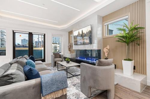 Rare find 2300sf 4BR Luxury Home Near Sunset Beach