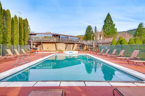 Sauna, Pickleball Court & Game Room: Sultan Villa!