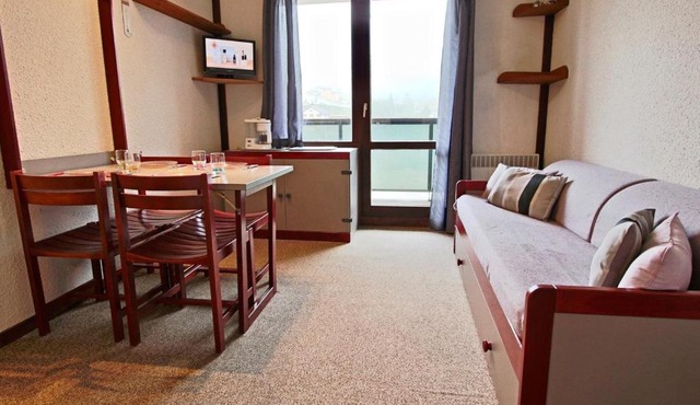 Studio avec balcon, parking couvert à Chamrousse - FR-1-340-146