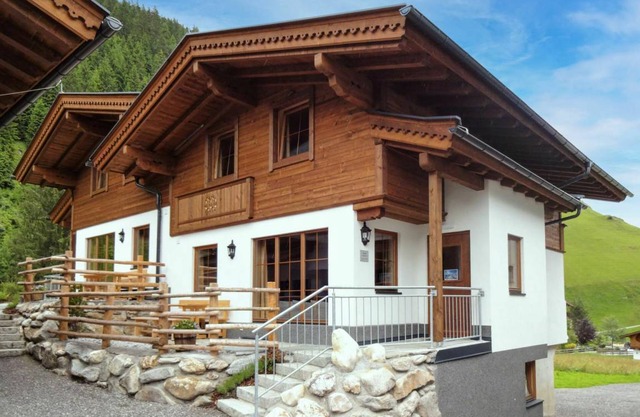 120 m² Accommodation ∙ 4 bedrooms ∙ 9 guests