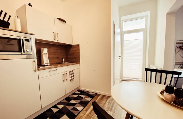 modern apartment * Netflix * & balcony App.2