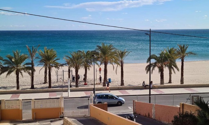 Coveta Fuma Apartment | 1° Línea de playa