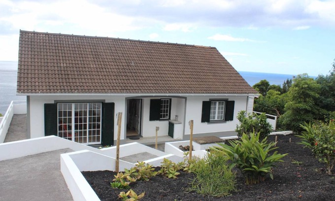 Lajes do Pico House | 120 m² House ∙ 2 bedrooms ∙ 4 guests