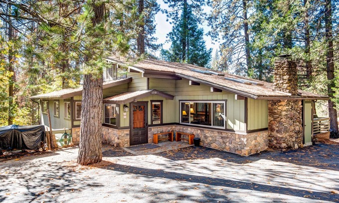 North Wawona Cabin | (15B) The Legacy at The Redwoods In Yosemite
