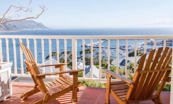 Simon's Town Bed & Breakfast | 160 m² Bed and breakfast ∙ 3 guests