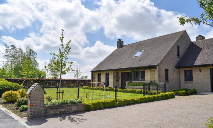 Langemark House | 270 m² House ∙ 4 bedrooms ∙ 14 guests