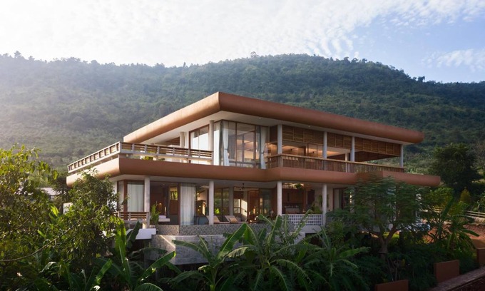 Kampot Resort | 397 m² Resort ∙ 3 bedrooms ∙ 8 guests