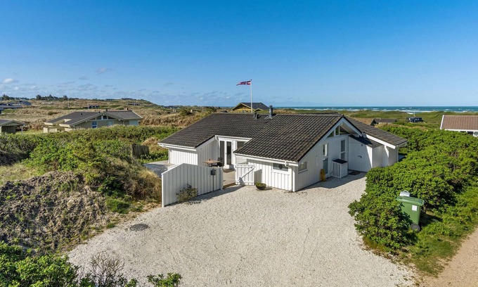 Grønhøj House | Gorgeous home in Løkken with WiFi