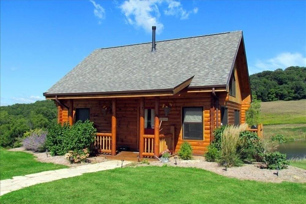 Dubuque Cabin | The Lorelei Cabins 'Not Just a Place, But an Experience!' The Edelweiss