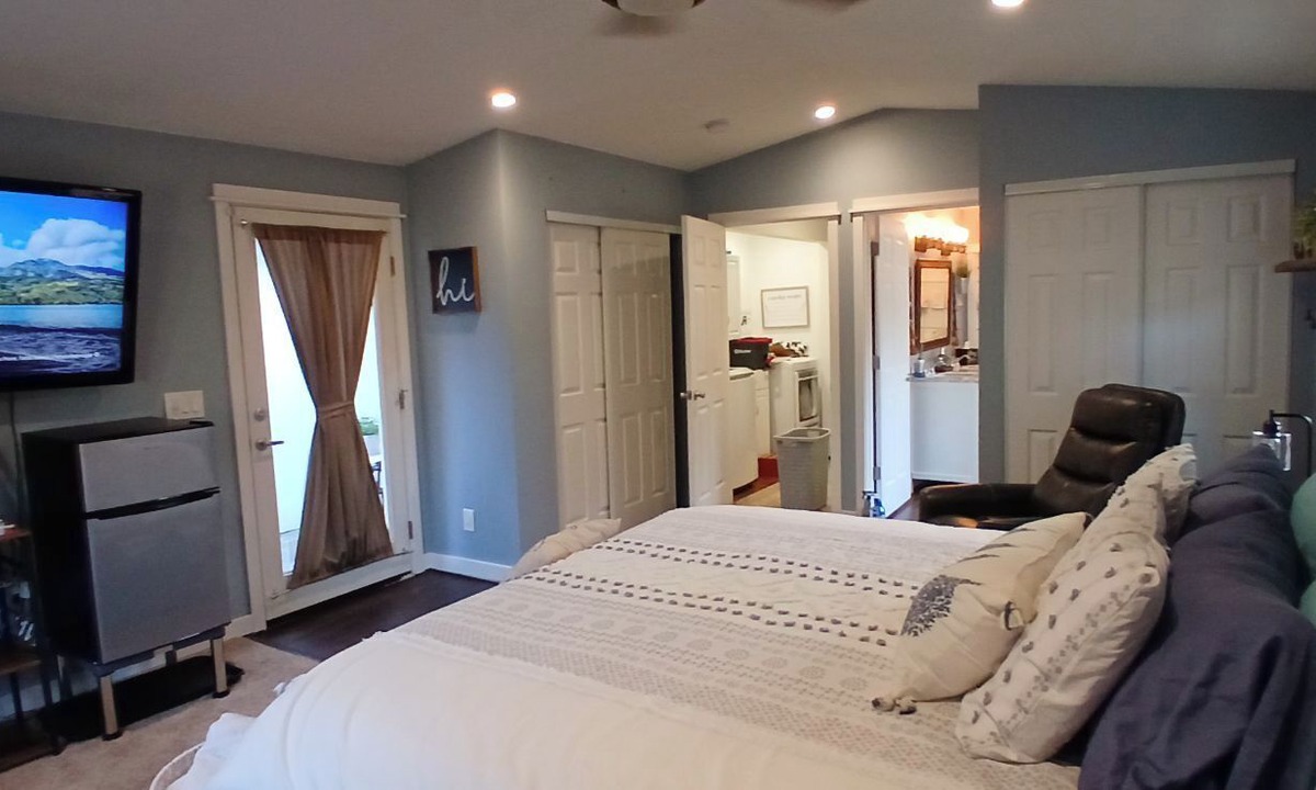 Gresham Apartment | Cozy studio in peaceful Gresham with WiFi, AC