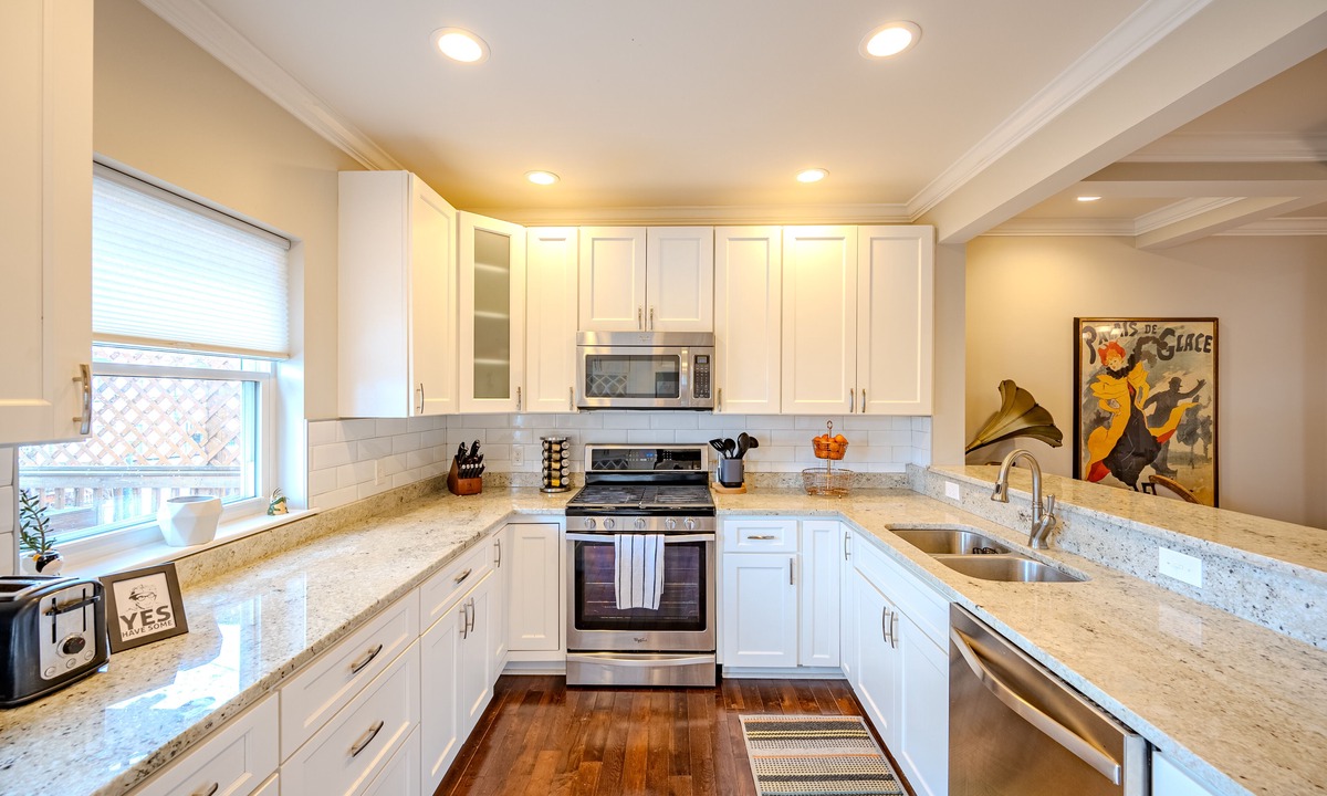 Kingman Park House | D St Digs a Spacious Row Home on Capitol Hill