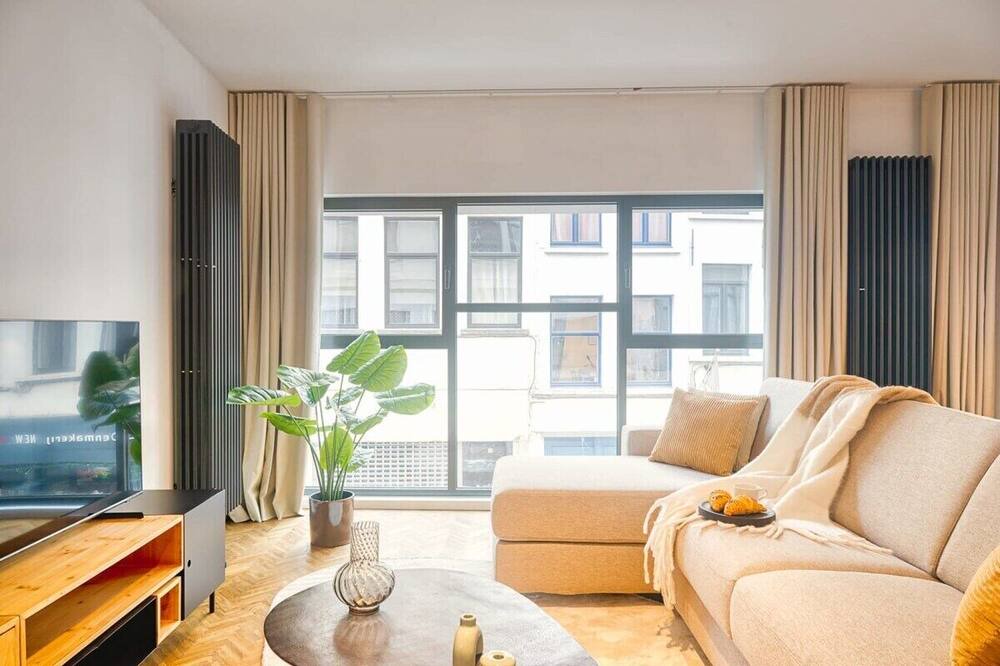 University District Apartment | Ample 2-BR Apt in Antwerp