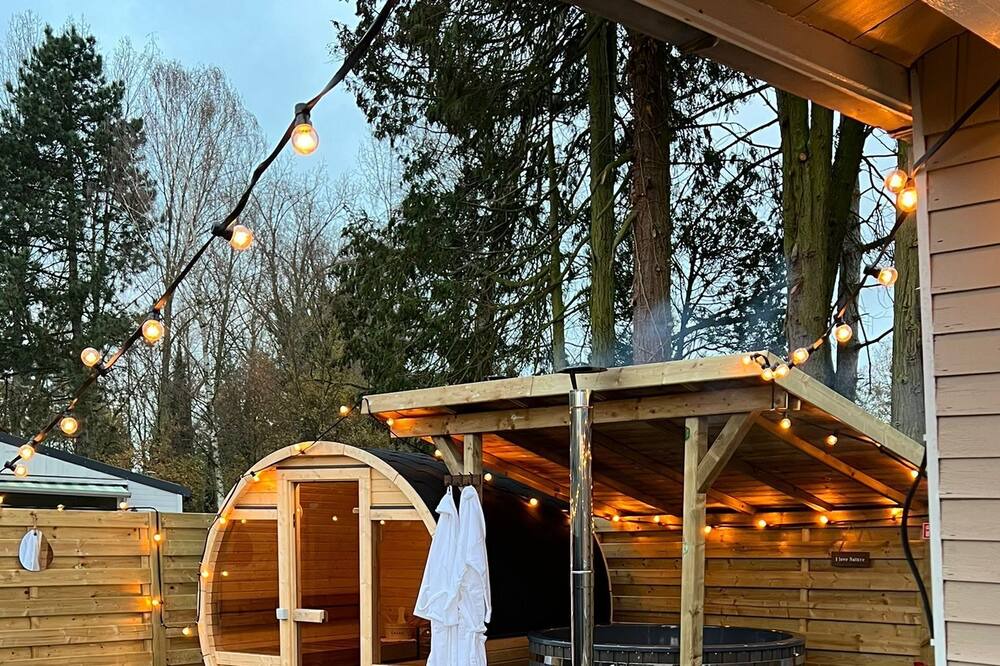 Geel Ski Chalet | Een Perfecte Mix van Natuur en Comfort.