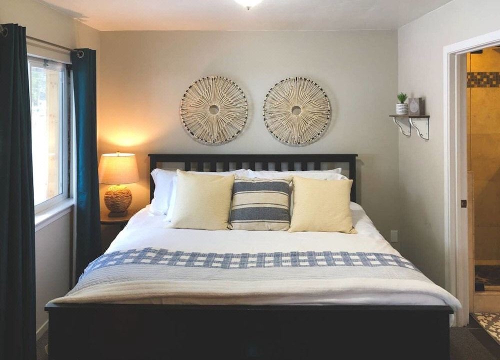 Photo of Bedroom in Tahoe Valley