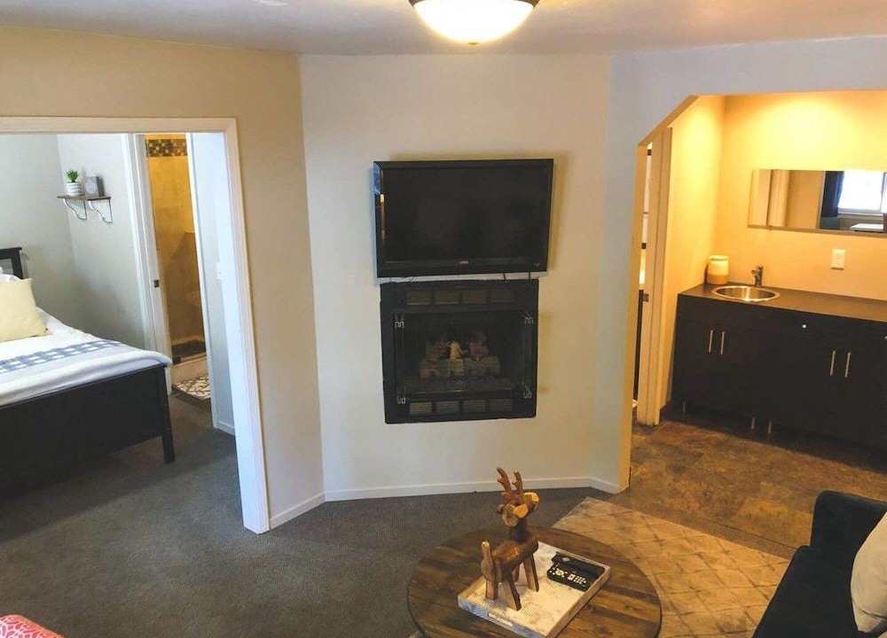 Photo of Livingroom in Tahoe Valley
