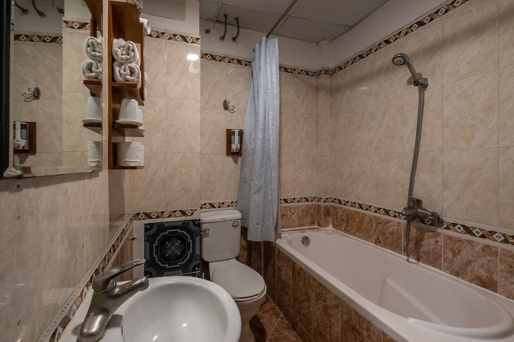 Photo of Bathroom in Old Quarter