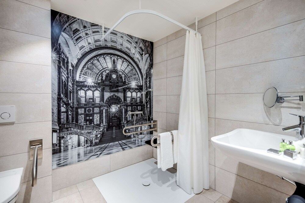 Photo of Bathroom in Jewish Quarter