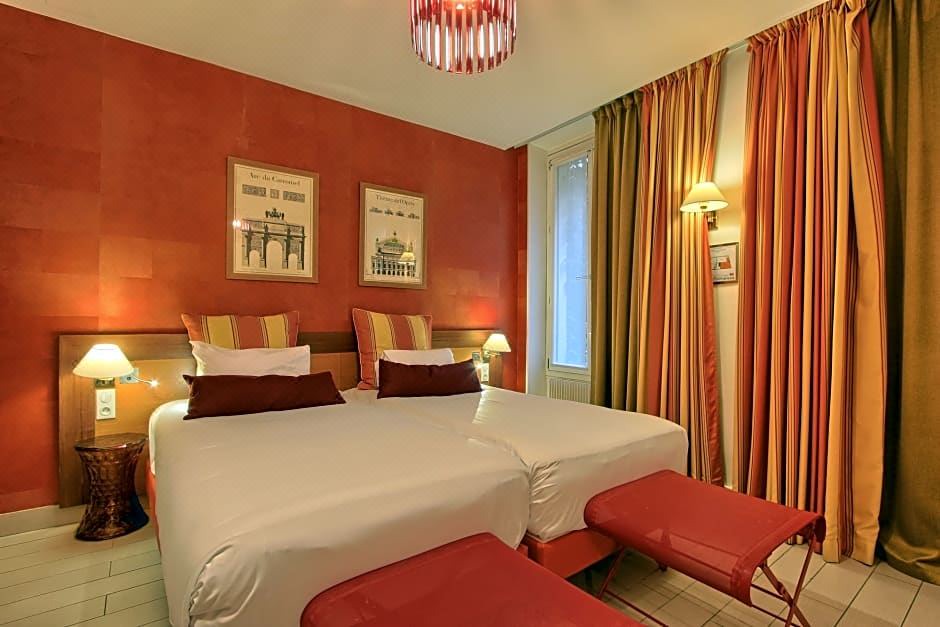 Photo of Bedroom in 7th Arrondissement