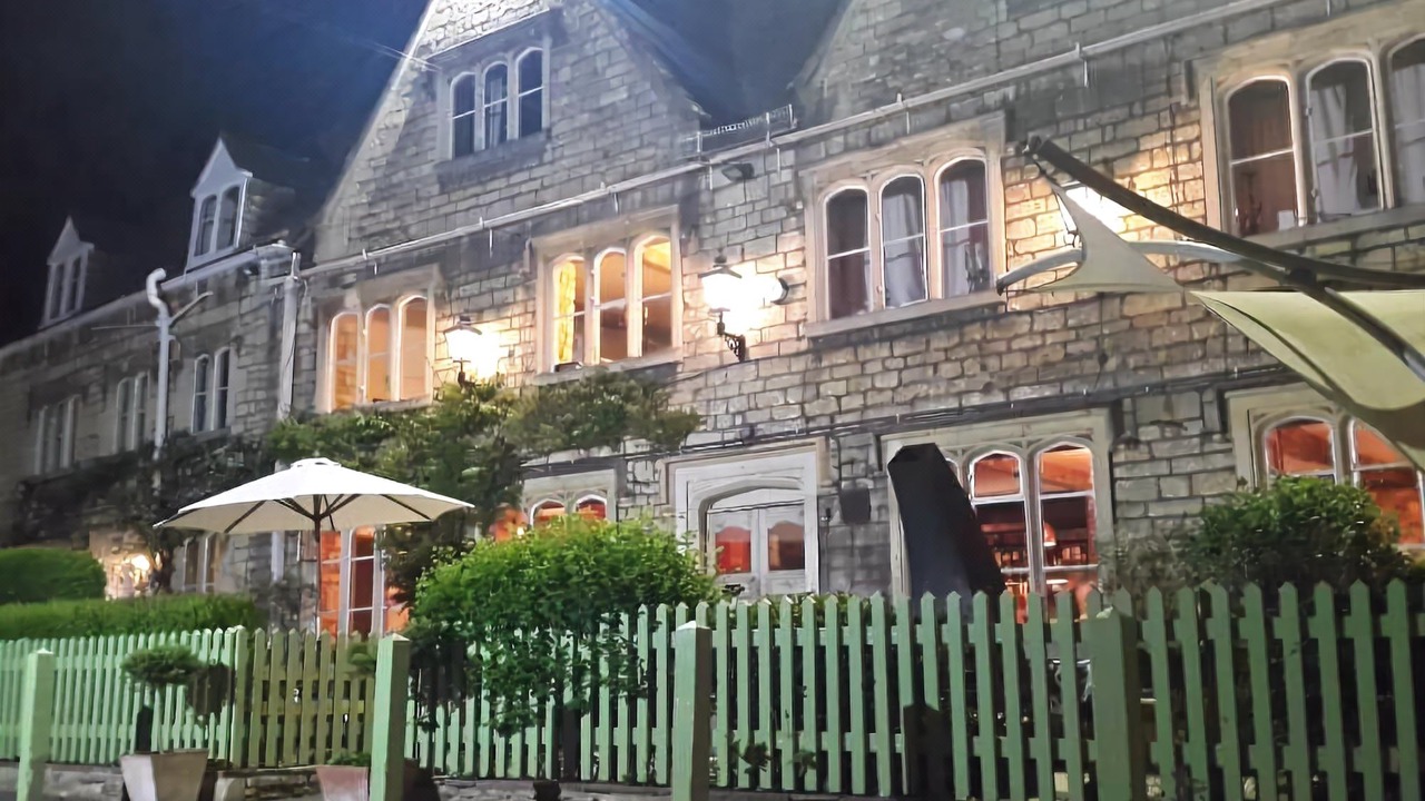 Photo of Buildings in Woodchester