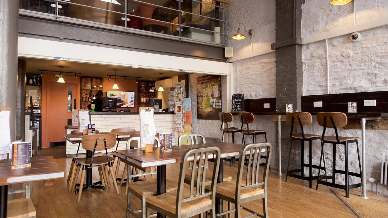 Photo of Livingroom in Bristol Floating Harbour