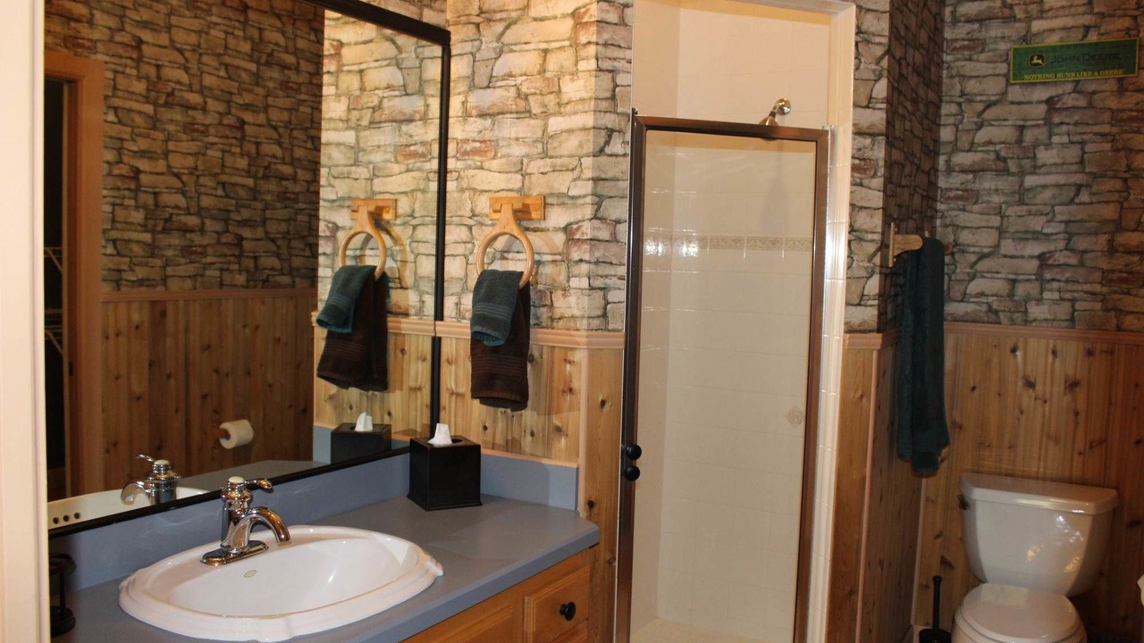 Photo of Bathroom in Floral City