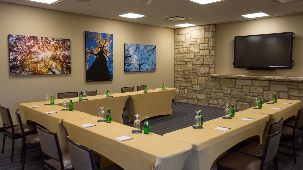 Photo of Livingroom in Oread