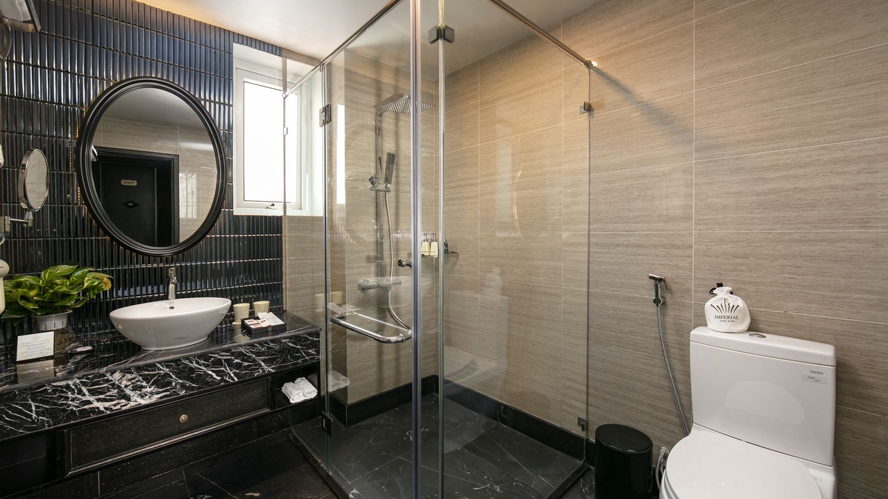 Photo of Bathroom in Old Quarter