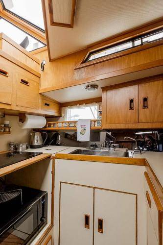 Photo of Kitchen in Thompson Square - Bunker Hill