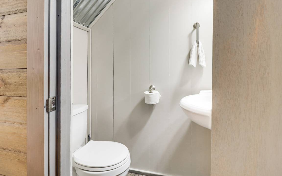 Photo of Bathroom in Jasper