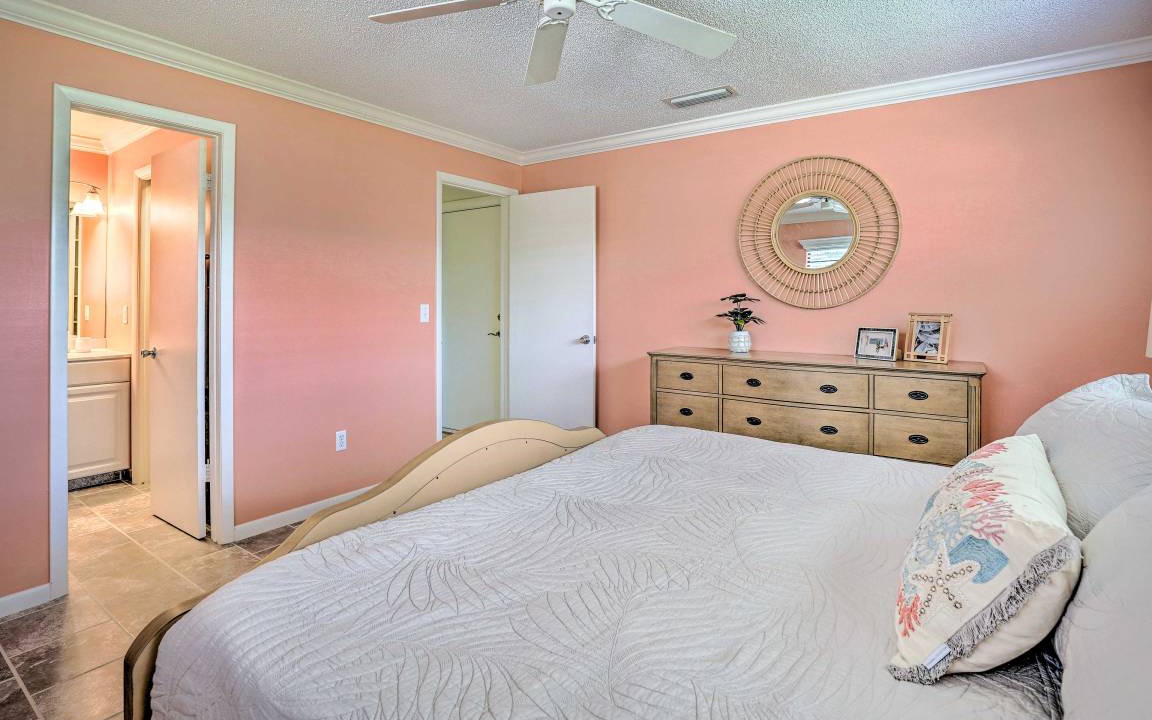 Photo of Bedroom in Central Naples