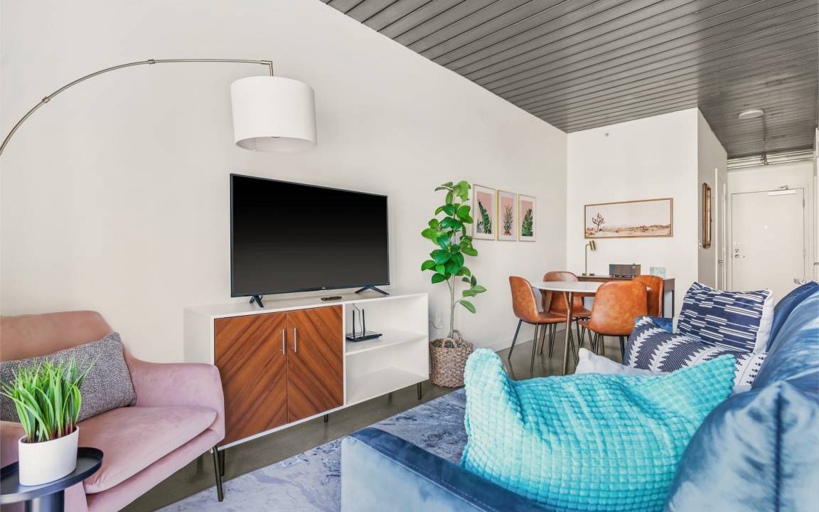 Photo of Livingroom in Midtown