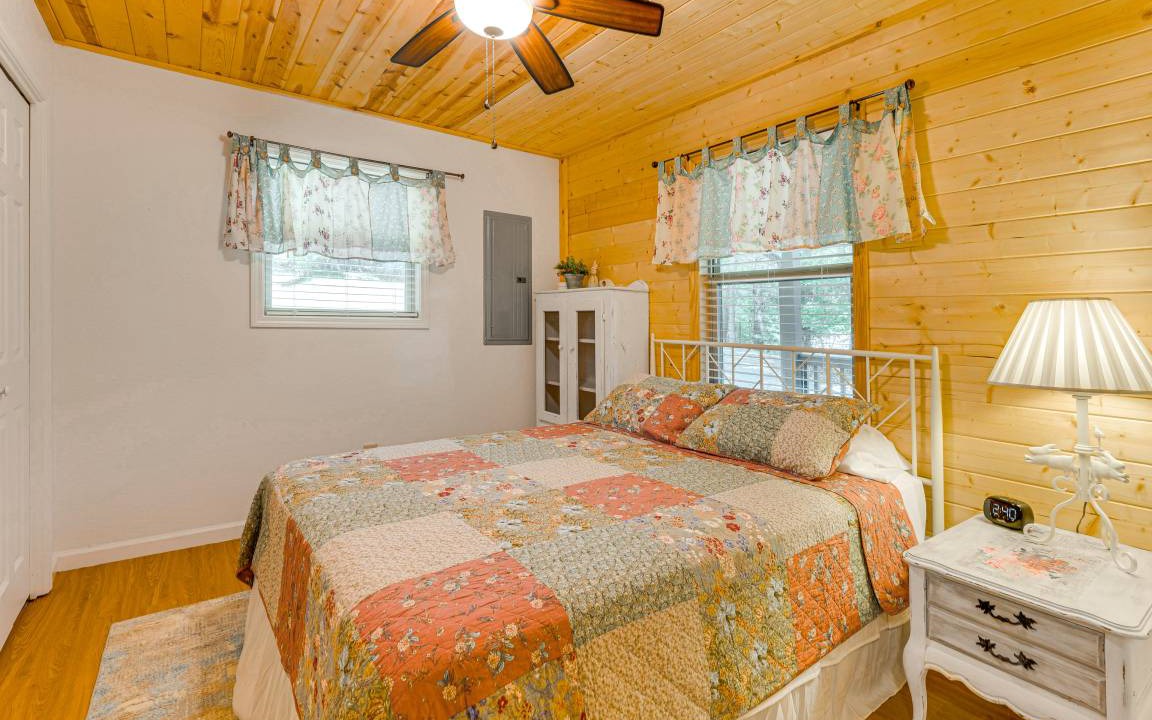 Photo of Bedroom in Murphy