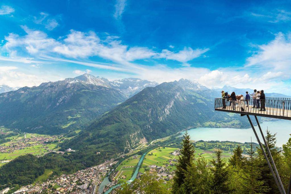 Photo of Others in Central Interlaken