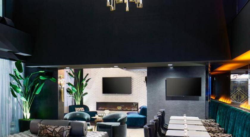 Photo of Livingroom in Downtown Lincoln