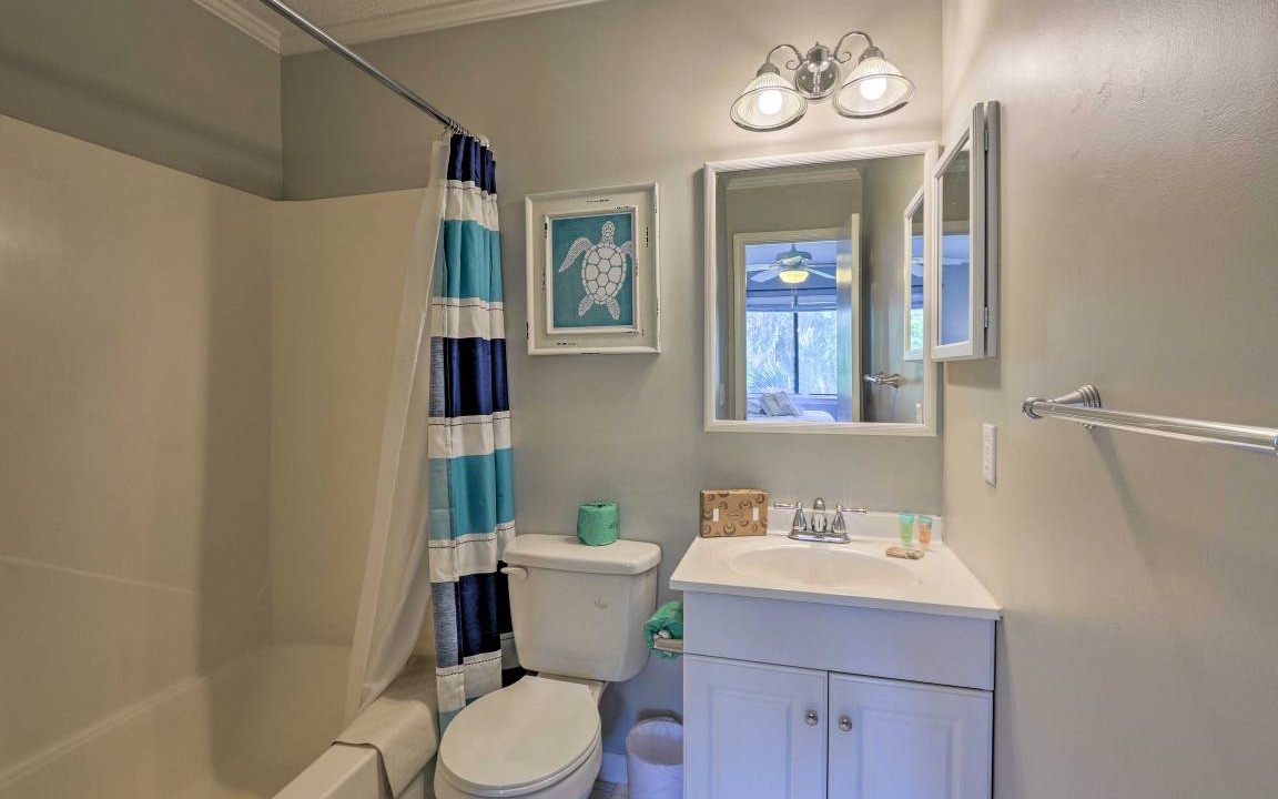 Photo of Bathroom in Folly Field