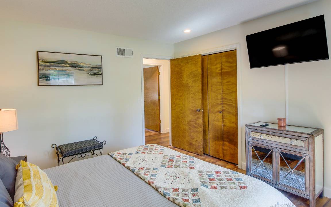 Photo of Bedroom in Overland Park