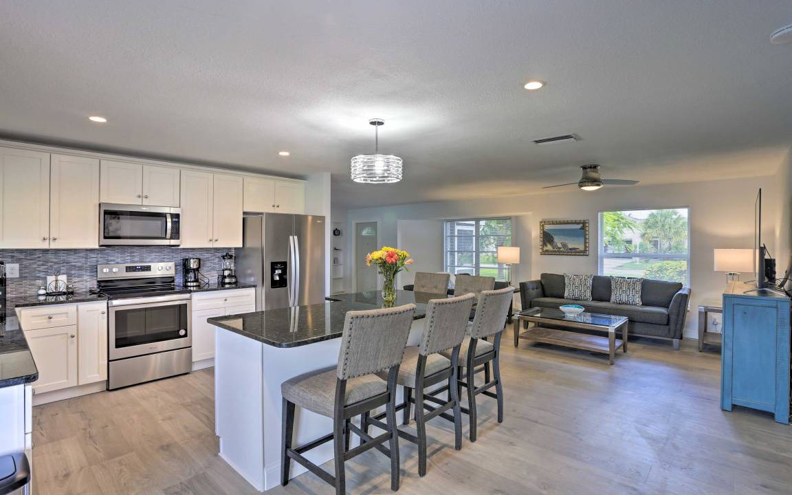 Photo of Livingroom in Caloosahatchee