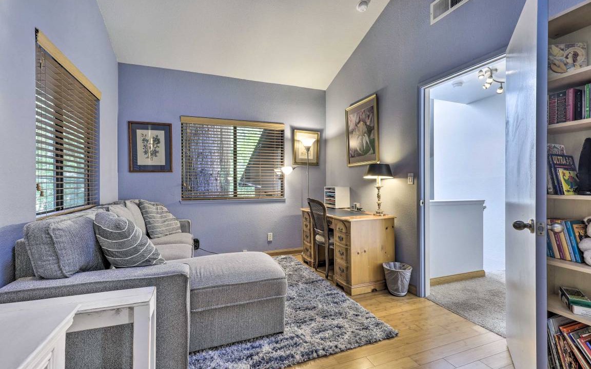Photo of Bedroom in Guerneville