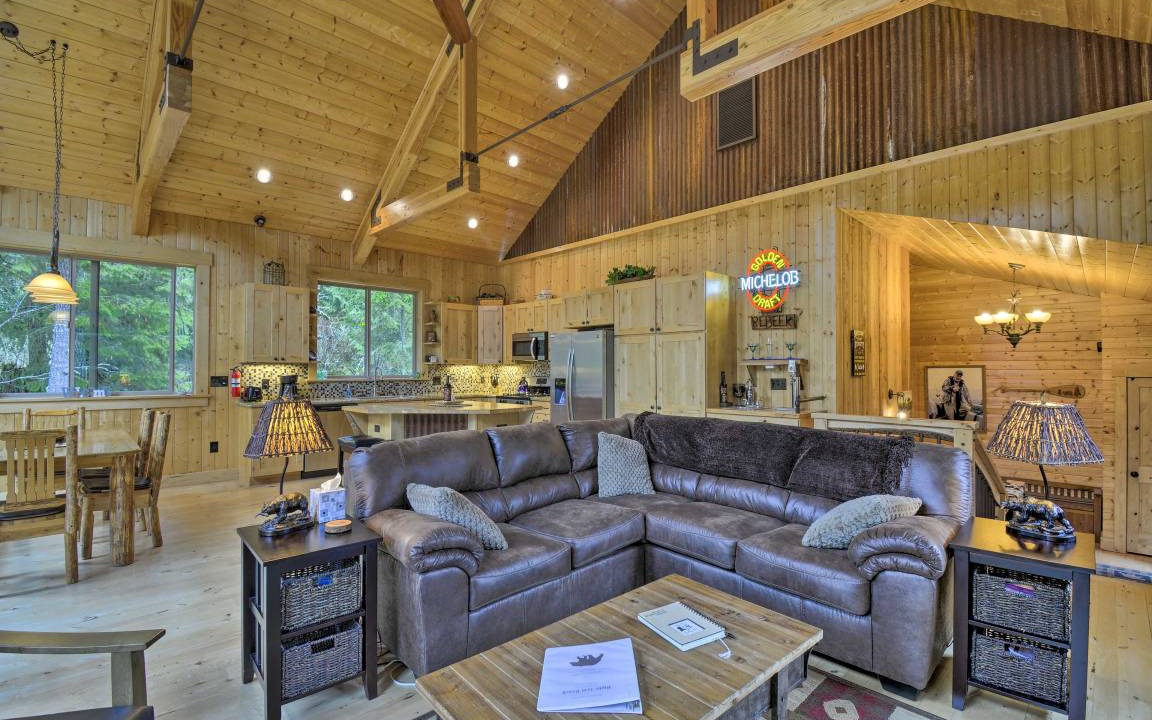 Photo of Livingroom in Port Angeles