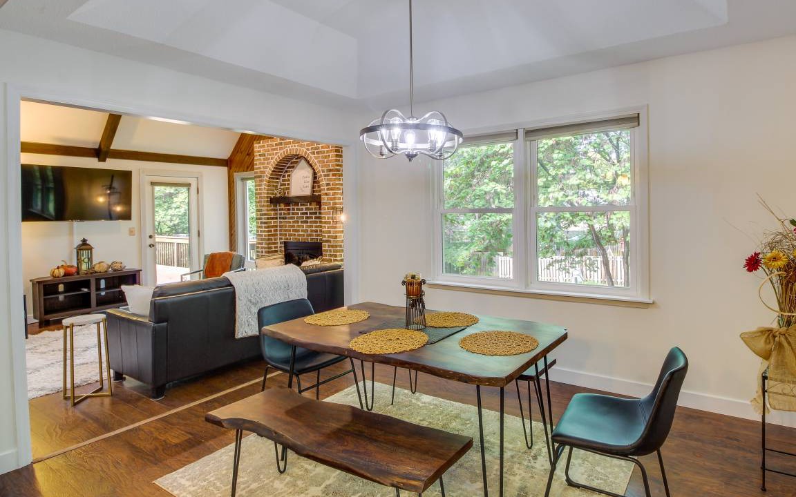 Photo of Livingroom in Overland Park