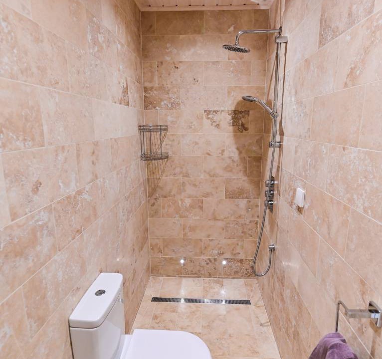 Photo of Bathroom in Graig