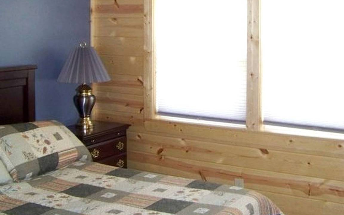 Photo of Bedroom in Steelville