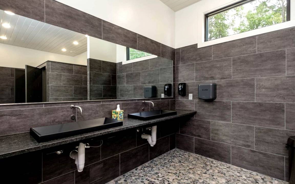 Photo of Bathroom in Balsam Grove