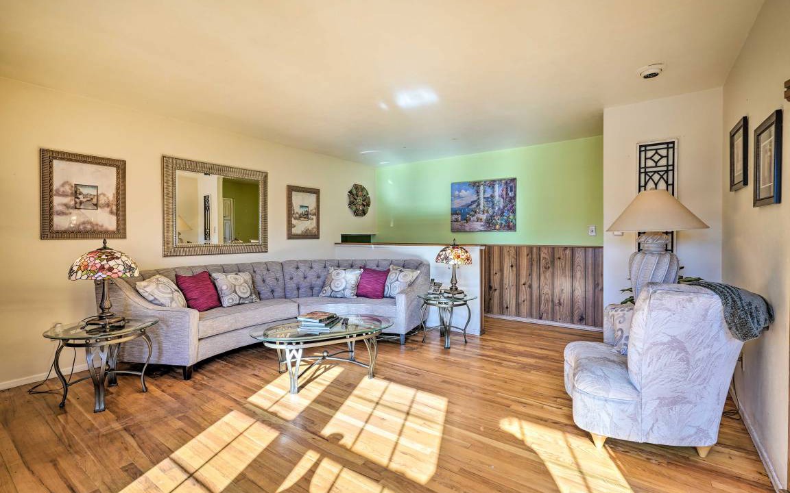 Photo of Livingroom in Security-Widefield