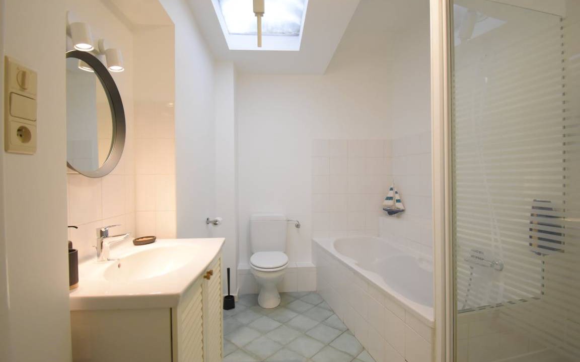 Photo of Bathroom in Schaerbeek