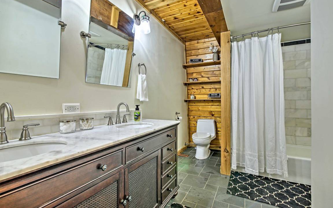 Photo of Bathroom in Manhattan