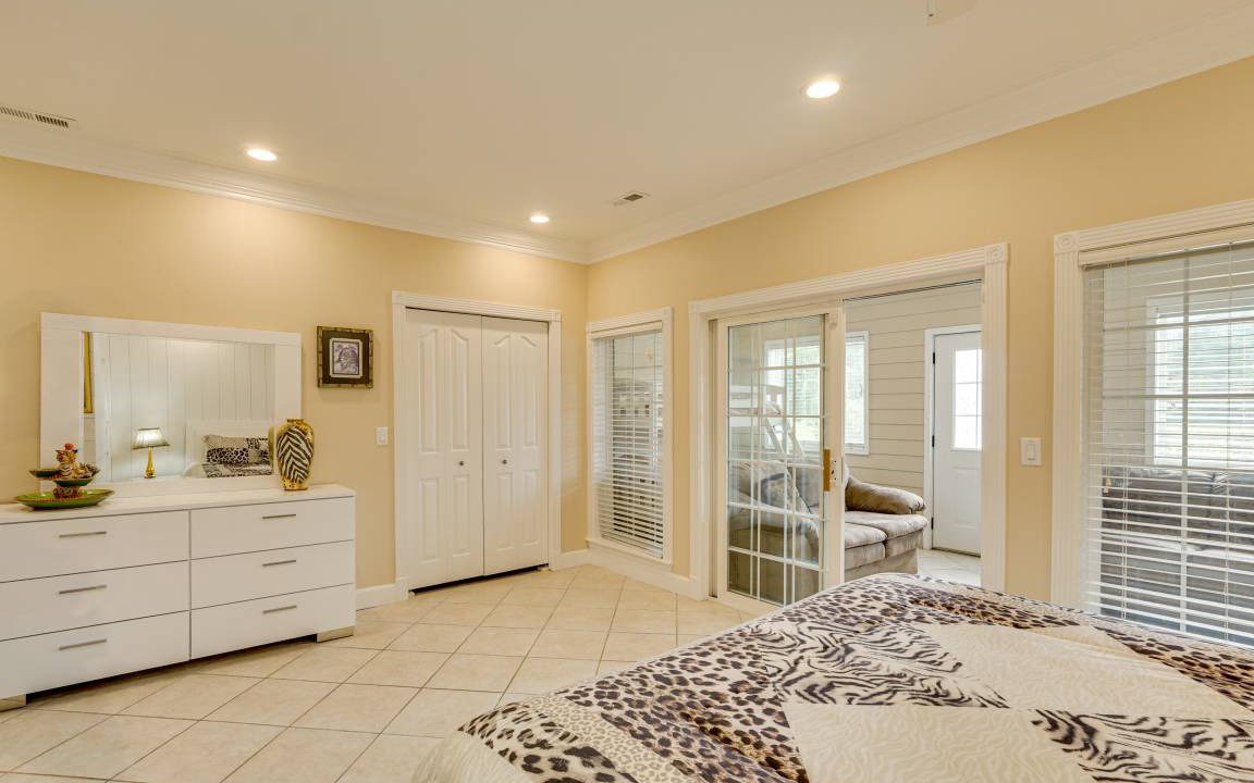 Photo of Bedroom in Camdenton