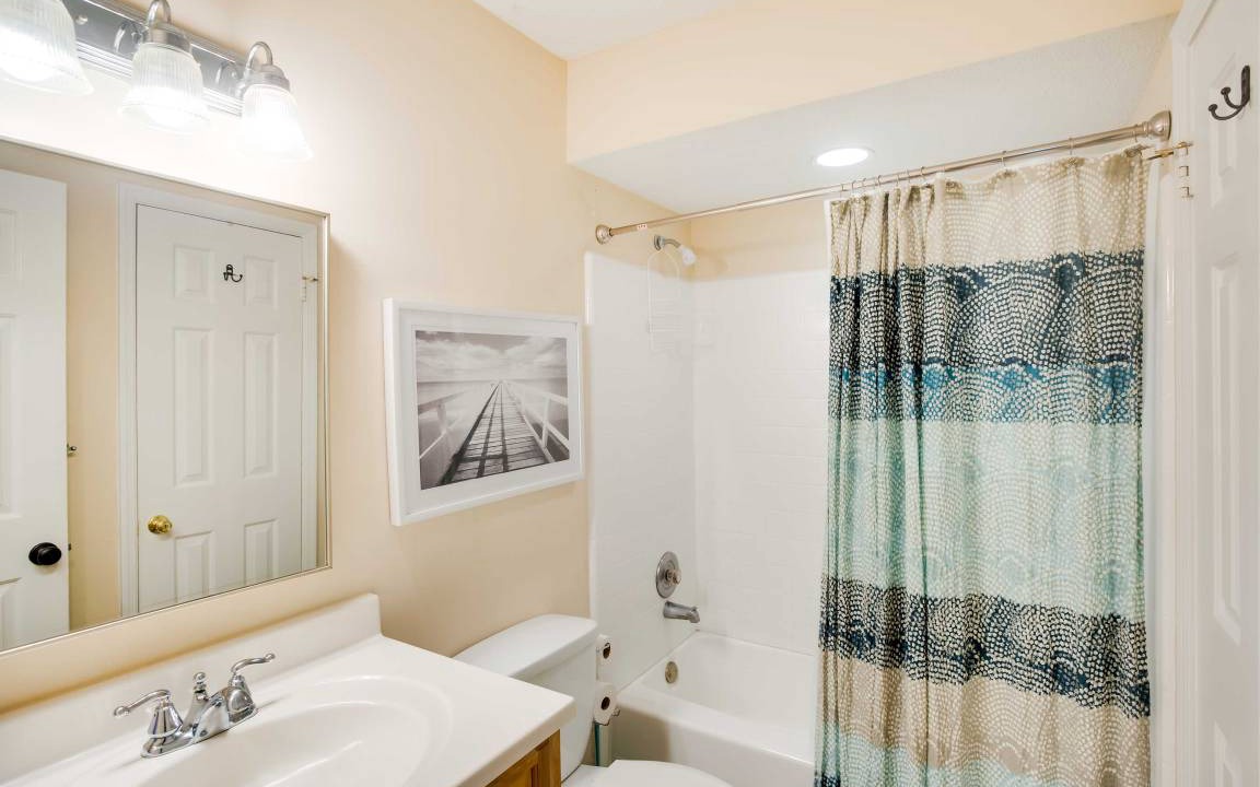 Photo of Bathroom in Saint Simons Island