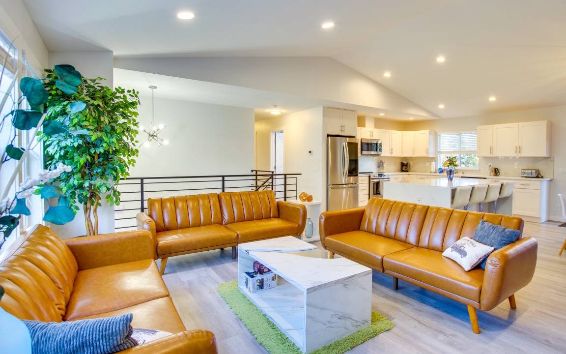 Photo of Livingroom in West Ridge